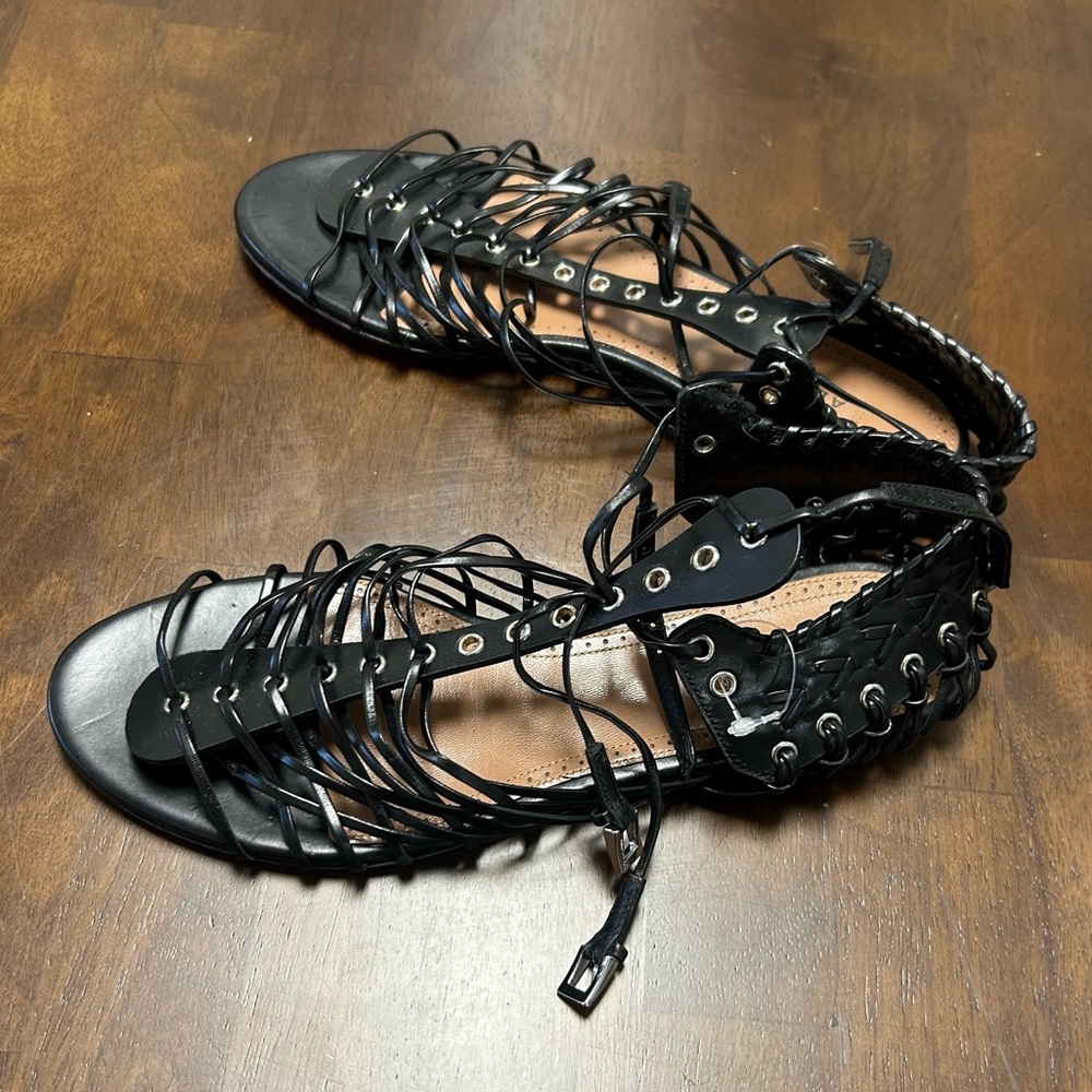 Never worn Alaia Black Whipstitch Leather Flat Sandal Size EU 38.5 or U.S. 8